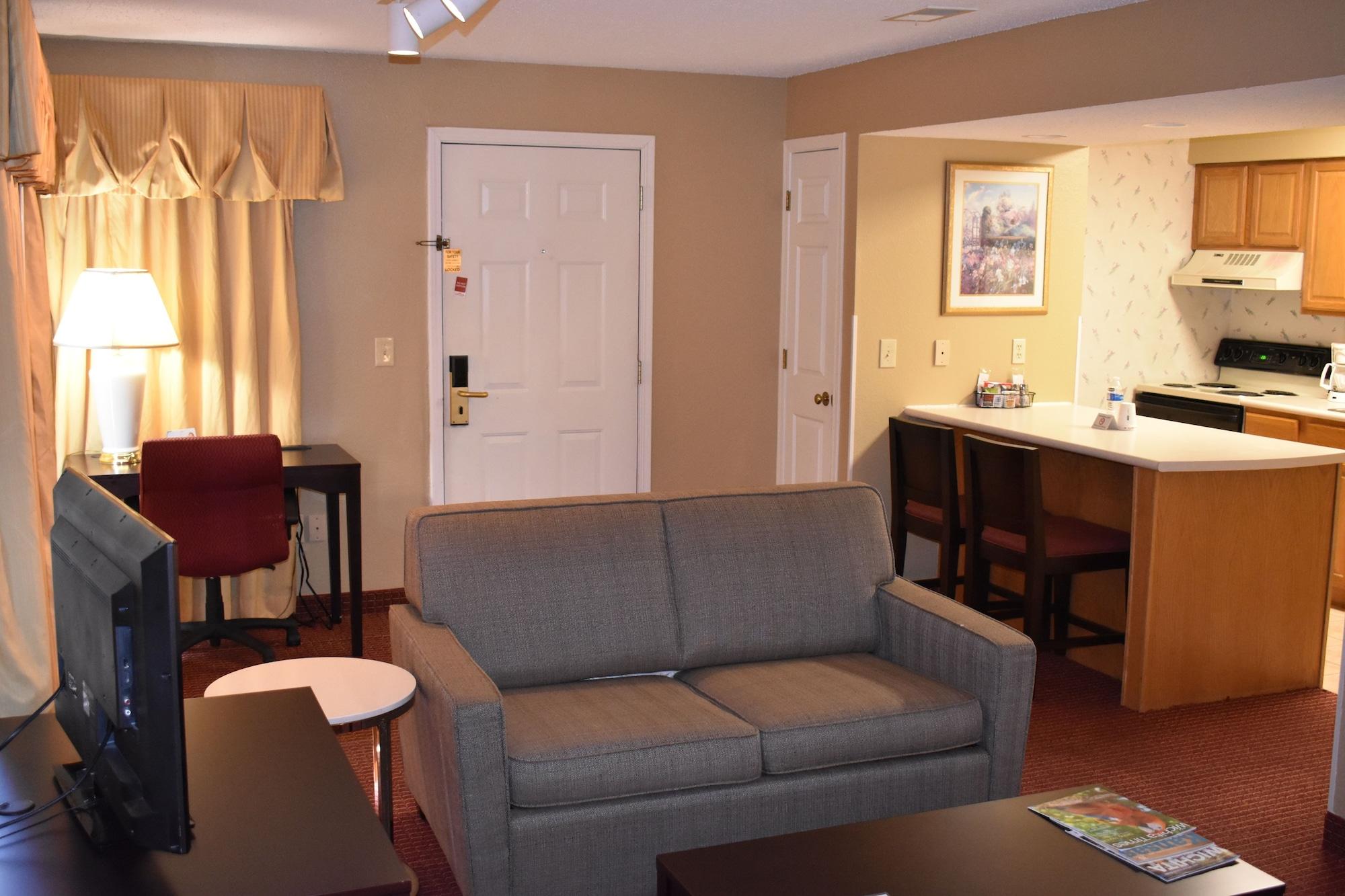 Hawthorn Extended Stay By Wyndham Wichita Bagian luar foto