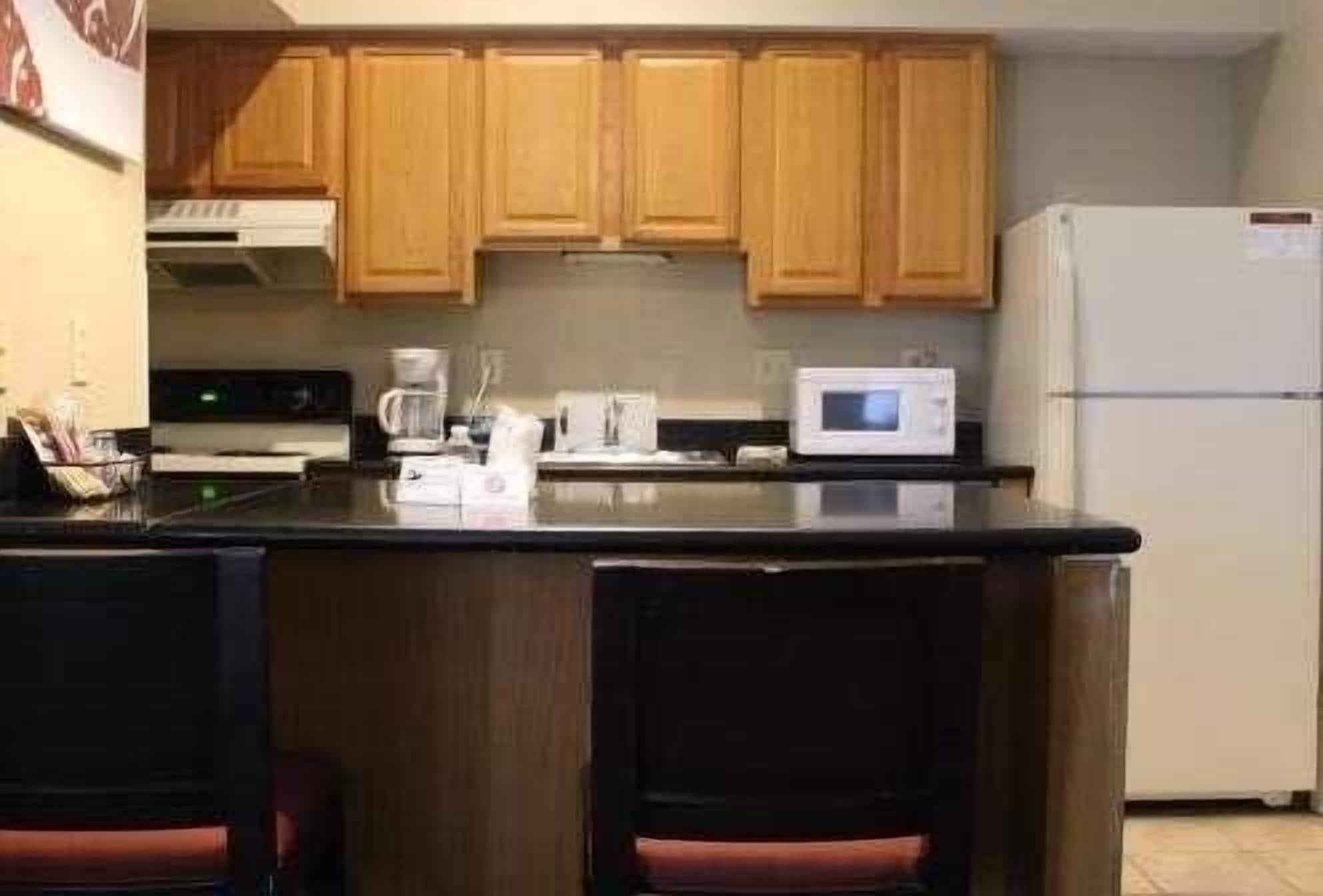 Hawthorn Extended Stay By Wyndham Wichita Bagian luar foto