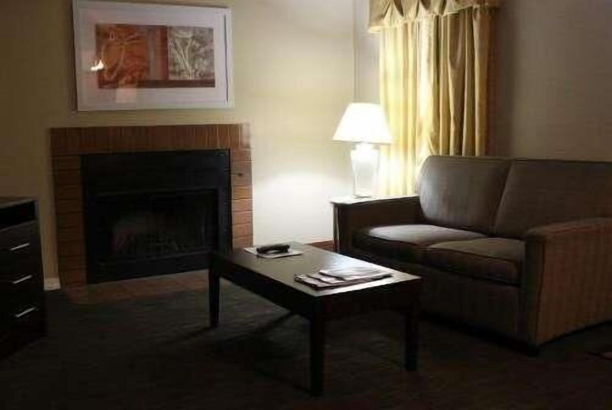Hawthorn Extended Stay By Wyndham Wichita Bagian luar foto