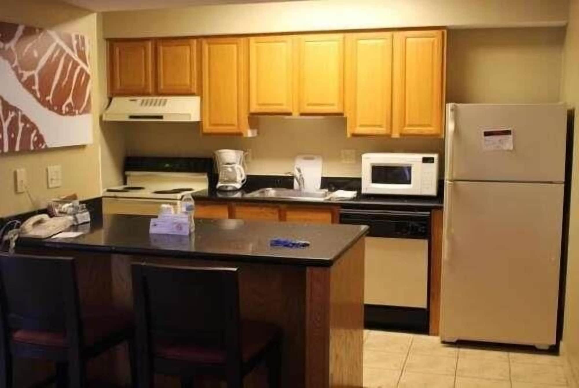 Hawthorn Extended Stay By Wyndham Wichita Bagian luar foto