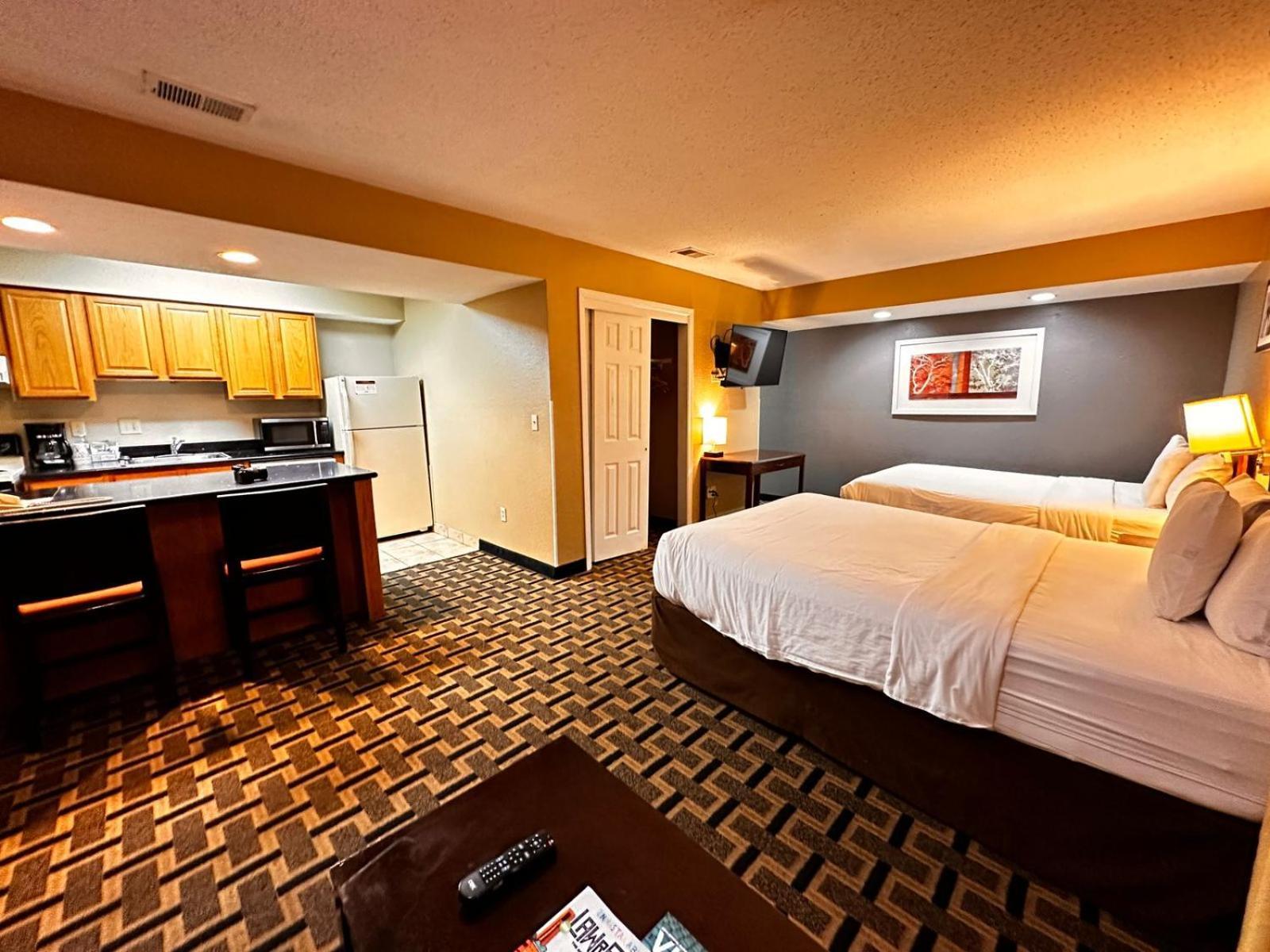 Hawthorn Extended Stay By Wyndham Wichita Bagian luar foto