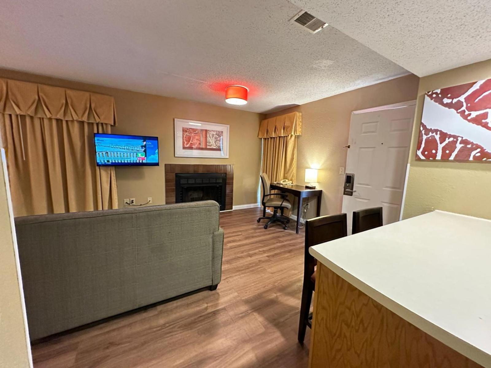 Hawthorn Extended Stay By Wyndham Wichita Bagian luar foto
