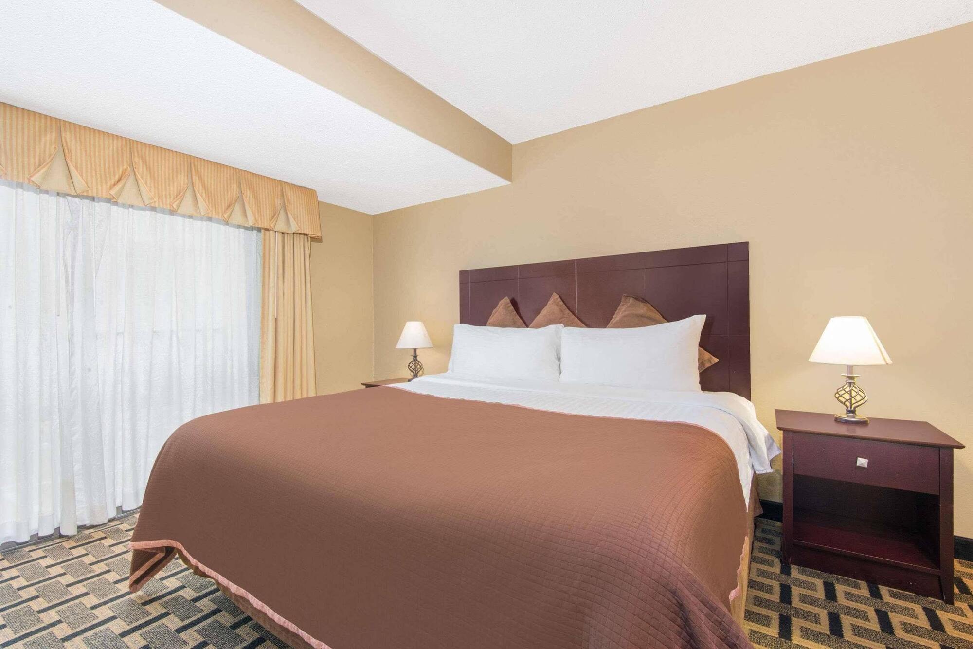 Hawthorn Extended Stay By Wyndham Wichita Bagian luar foto